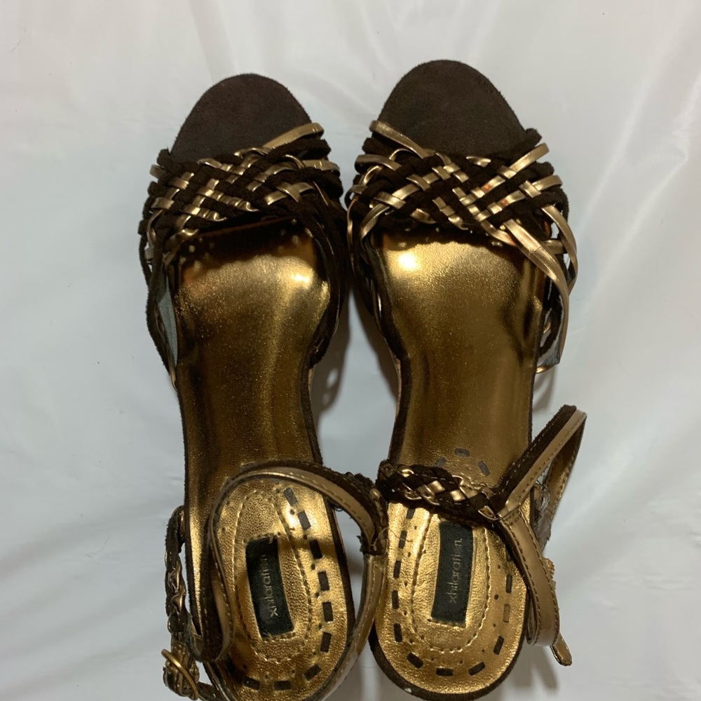 Brown and gold wedges